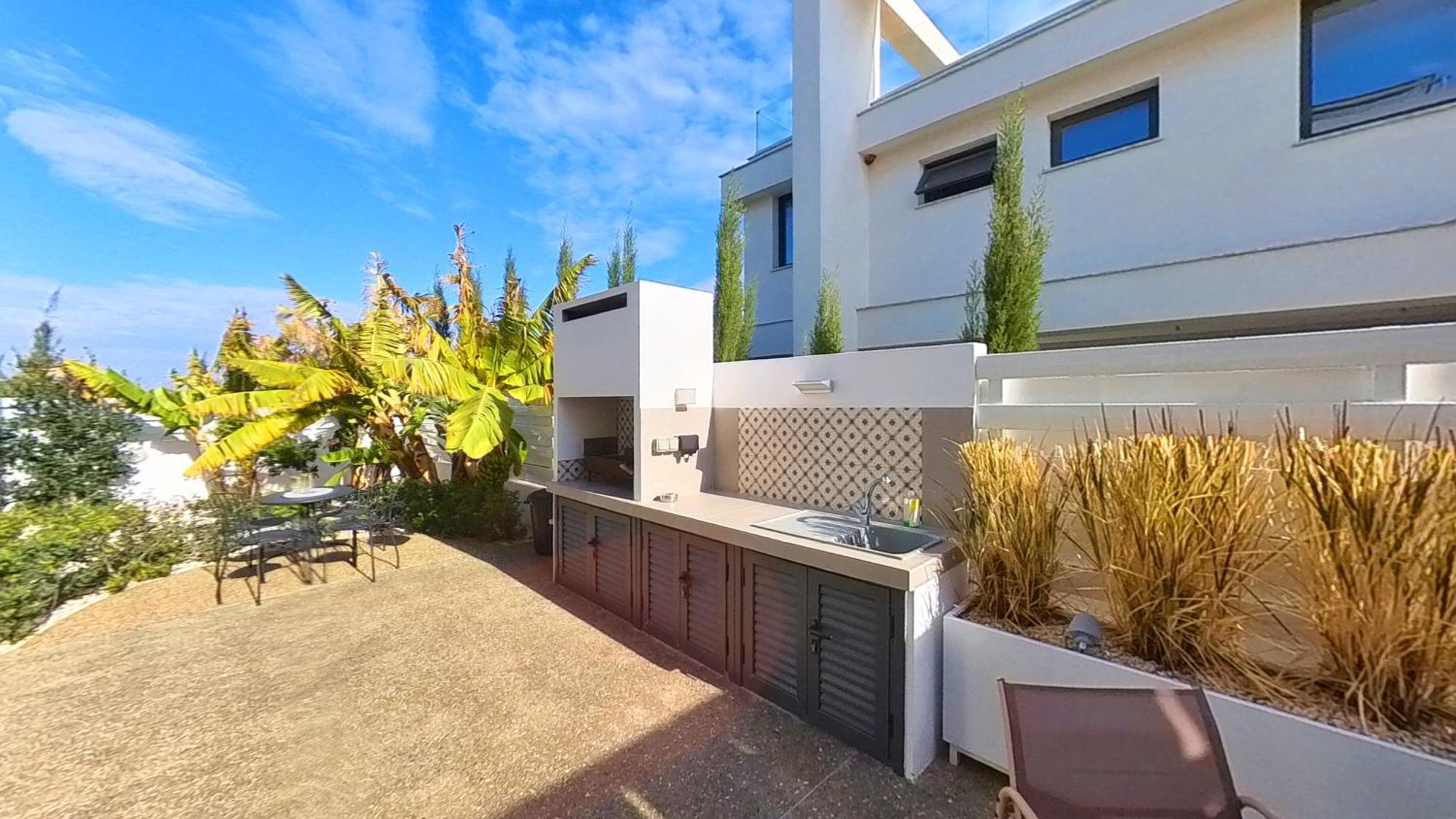 Billy's Place Protaras Luxury With Private Pool With Heated Pool Option For Autumn And Winter Months Paralimni